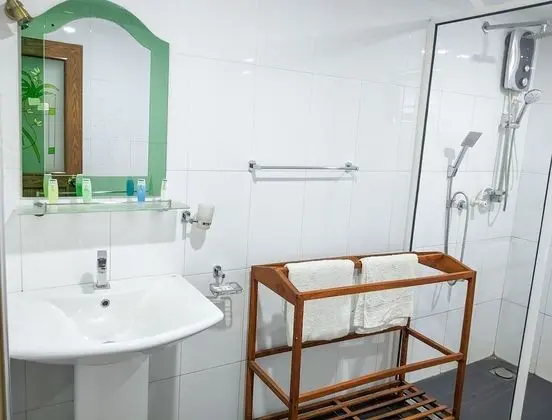 Luxury Tek Büyük Yataklı Oda, Bahçe Manzaralı