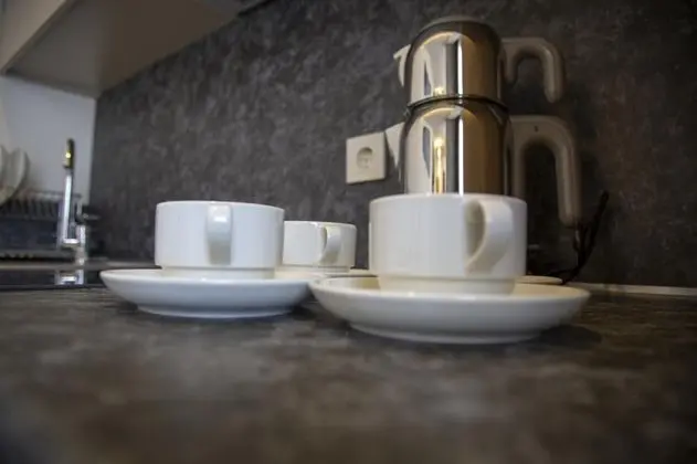 Suite, Kara ve Havuz Manzaralı, Balkonlu