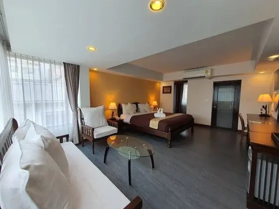 Deluxe Tek Büyük Yataklı Oda
