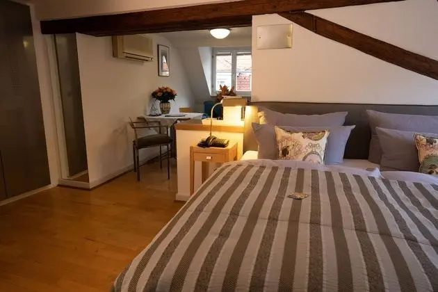 Business Büyük Yataklı Tek Kişilik Oda