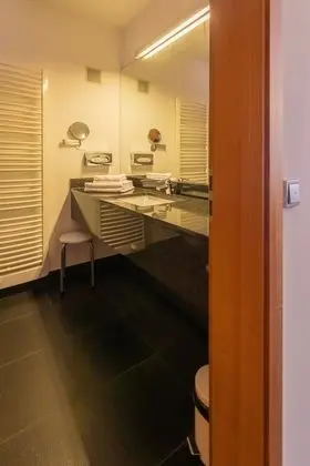 Classic Tek Büyük Yataklı Oda