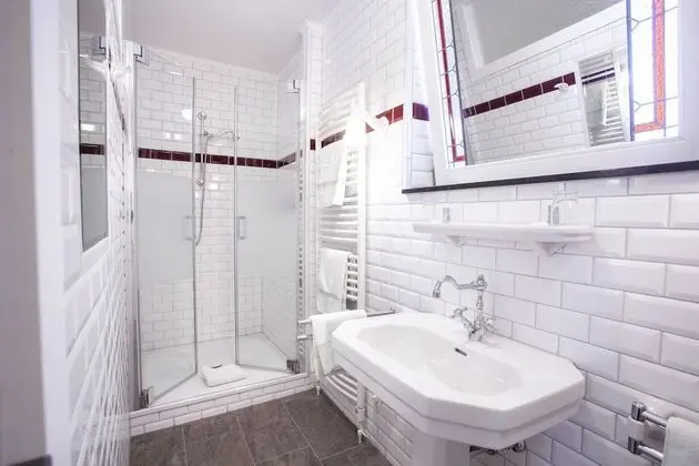 Tek Büyük Yataklı Oda, Özel Banyo