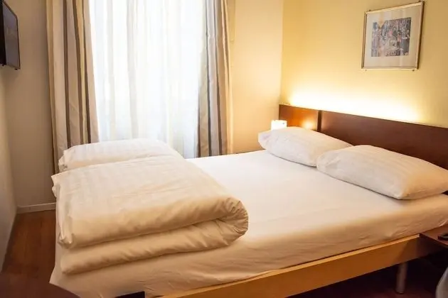 Economy Tek Büyük Yataklı Oda