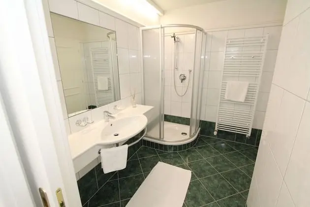 Standard Üç Kişilik Oda, Dağ Manzaralı