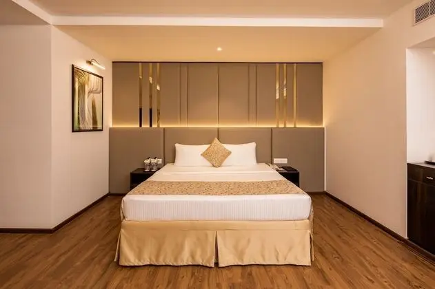 Club Tek Büyük veya İki Ayrı Yataklı Oda, Şehir Manzaralı