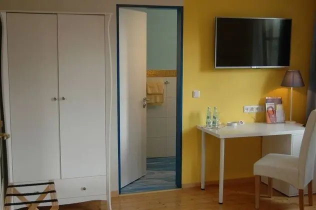 Double Room Gold