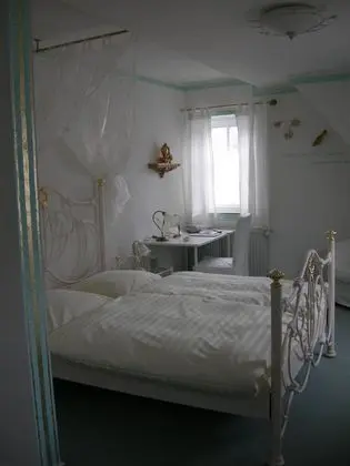 Double Room Gold