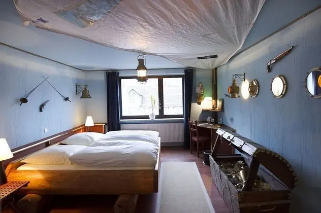 Double Room Gold