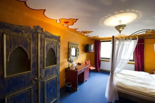 Double Room Gold