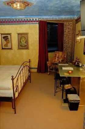 Double Room Gold