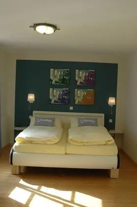 Double Room Gold