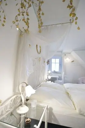 Double Room Gold