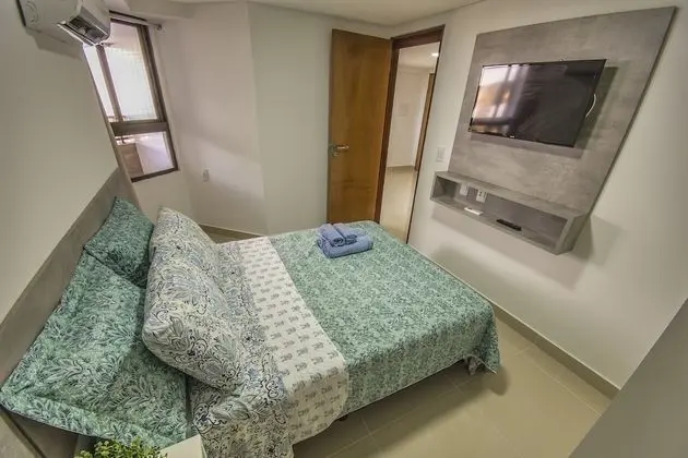 Suíte estúdio conforto, 1 quarto, Varanda coberta, VIsta para a piscina UH-421