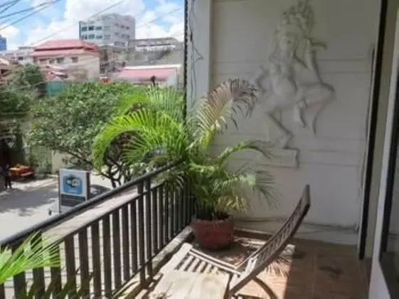 Tek Büyük Yataklı Oda, Balkon