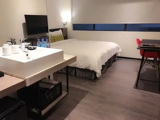 Business Tek Büyük Yataklı Oda