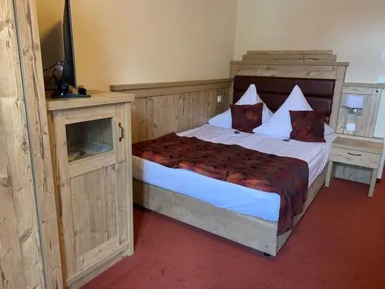 Comfort Tek Büyük Yataklı Oda