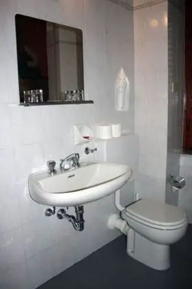 Standard Tek Büyük veya İki Ayrı Yataklı Oda