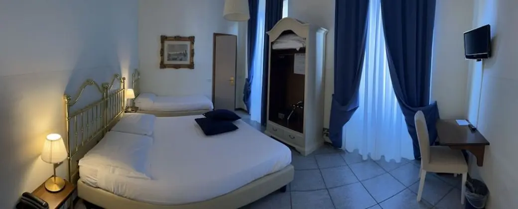 Üç Kişilik Oda