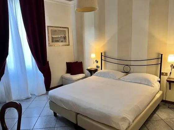 Üç Kişilik Oda