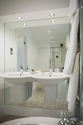 Luxury Tek Büyük Yataklı Oda, Engellilere Uygun