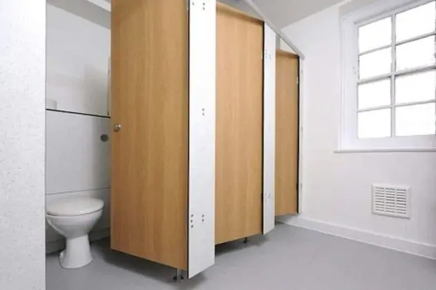 Tek Kişilik Oda, 1 Tek Kişilik Yatak, Ortak Banyo