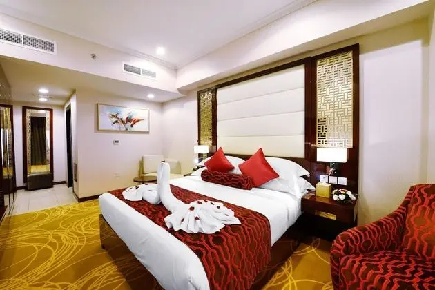 Luxury Oda