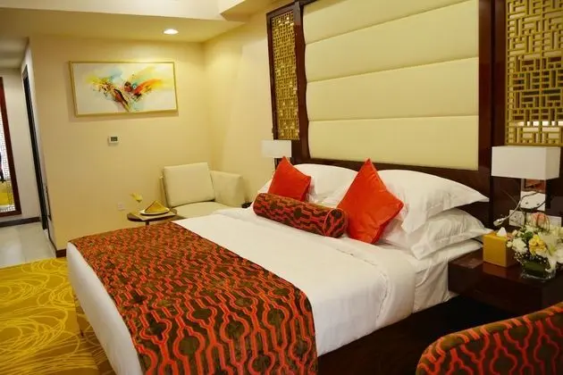 Luxury Oda