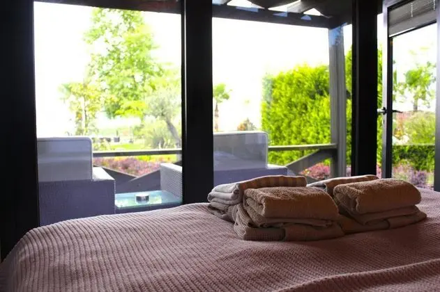Junior Tiny House, Göl Manzaralı, Verandalı
