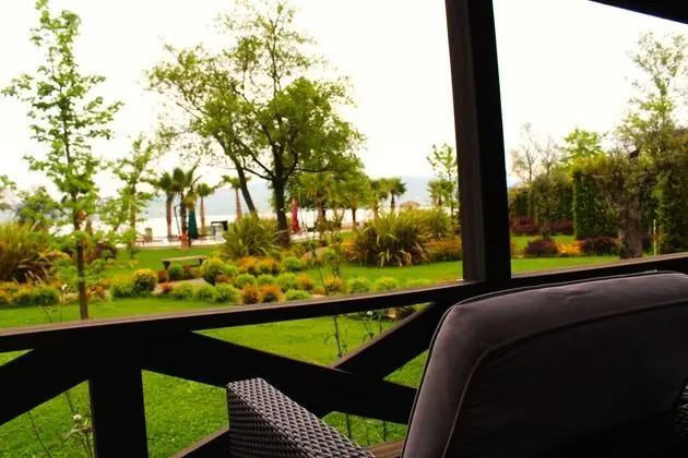 Senior Tiny House Veranda ve Manzara