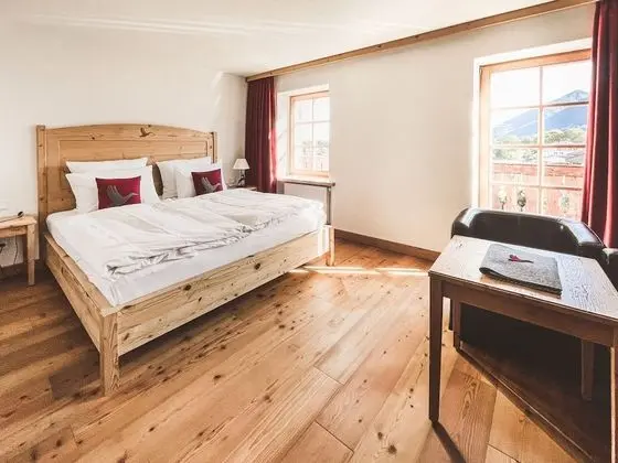 Comfort Tek Büyük Yataklı Oda (Hof)