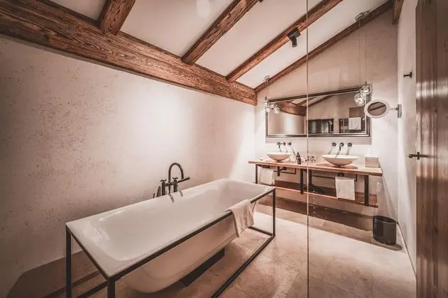 Comfort Tek Büyük Yataklı Oda (Hof)