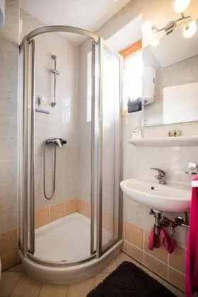 Apart Daire (Two-bedroom Apartment)