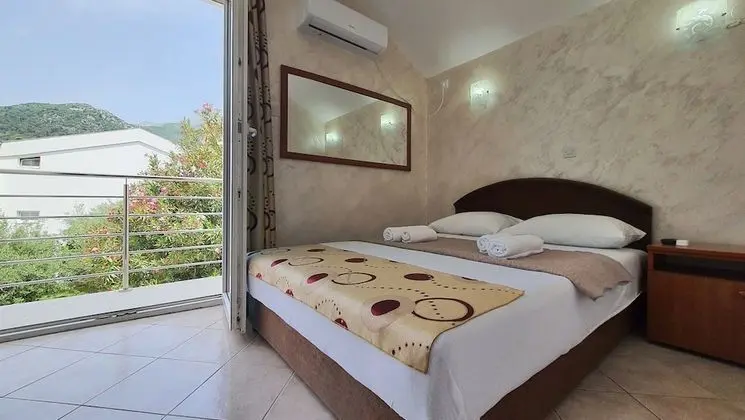 Classic Tek Büyük Yataklı Oda, 1 Çift Kişilik Yatak, Sigara İçilmez, Bahçe Manzaralı