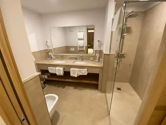 Süit, Kişiye Özel Havuzlu, Göl Manzaralı