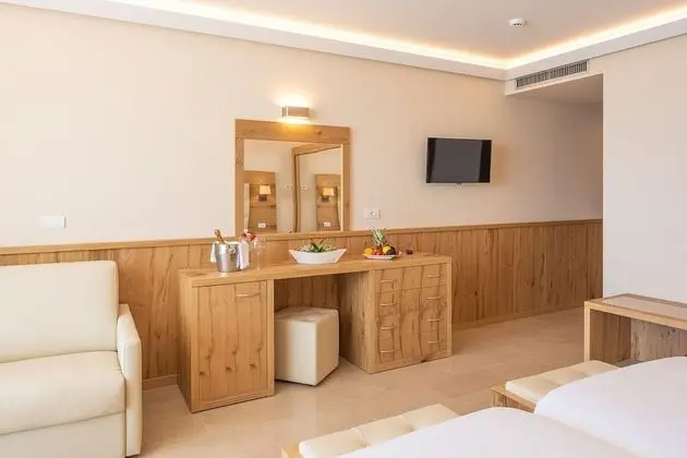 Süit, Kişiye Özel Havuzlu, Göl Manzaralı