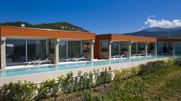 Süit, Kişiye Özel Havuzlu, Göl Manzaralı