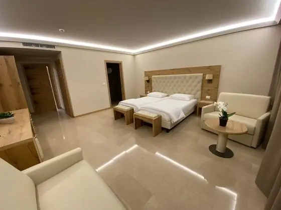 Süit, Kişiye Özel Havuzlu, Göl Manzaralı