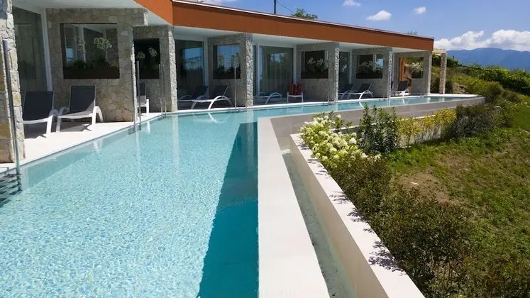 Süit, Kişiye Özel Havuzlu, Göl Manzaralı