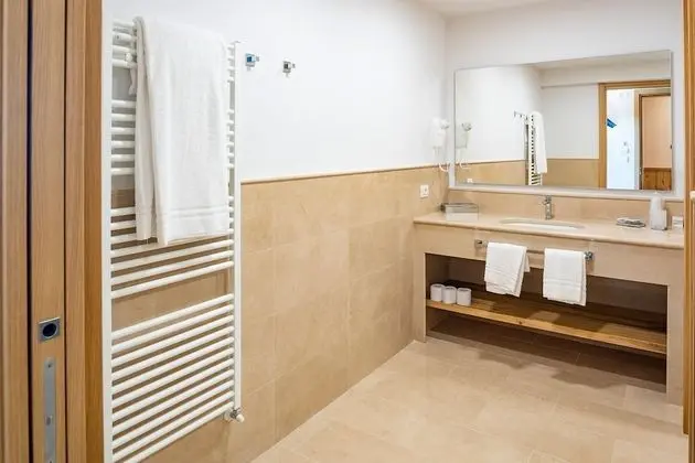 Süit, Kişiye Özel Havuzlu, Göl Manzaralı