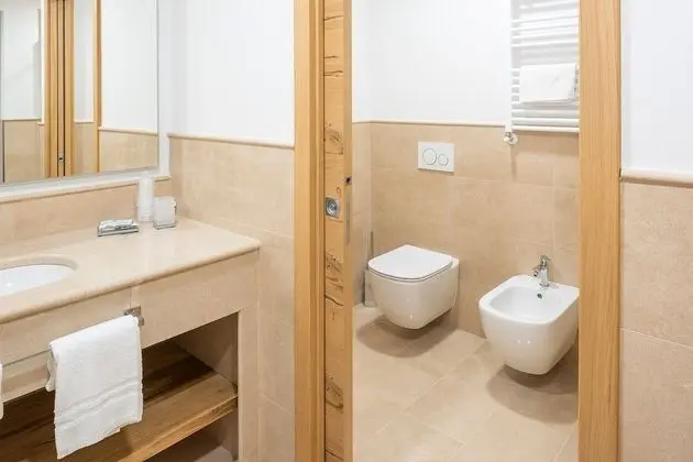 Süit, Kişiye Özel Havuzlu, Göl Manzaralı