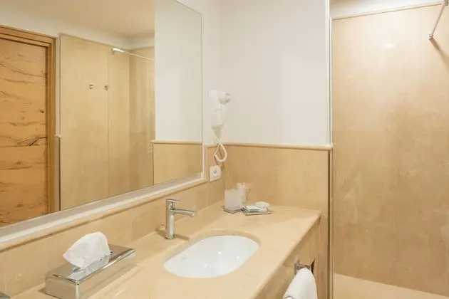 Süit, Kişiye Özel Havuzlu, Göl Manzaralı