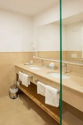 Süit, Kişiye Özel Havuzlu, Göl Manzaralı