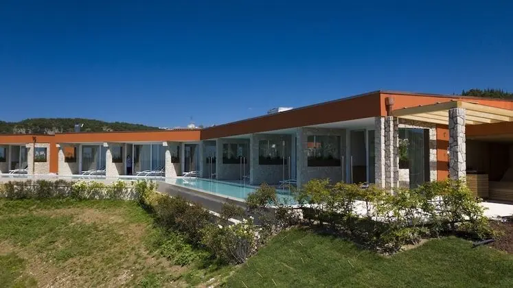 Süit, Kişiye Özel Havuzlu, Göl Manzaralı