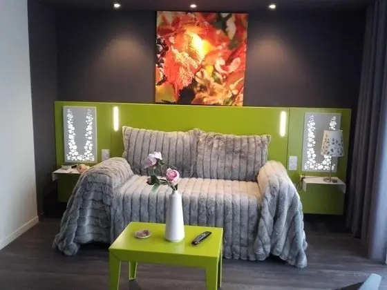 Family Oda, Sigara İçilmez