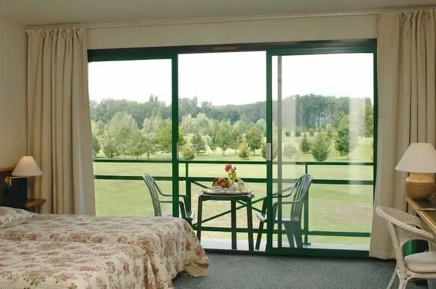 Tek Büyük Yataklı Oda, Sigara İçilmez, Bağlantılı Odalar