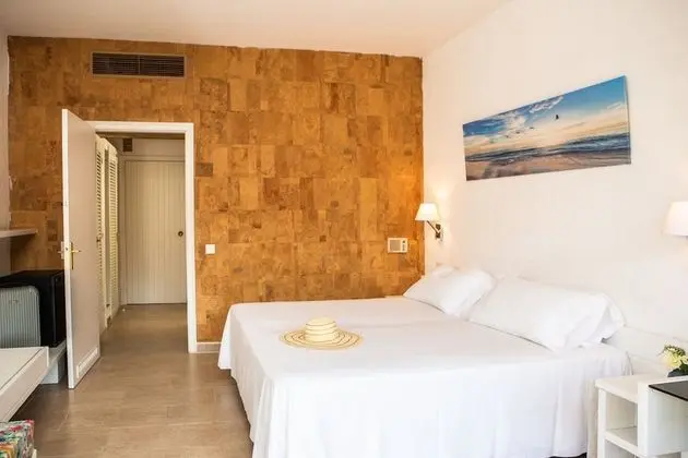 Standard Oda (1 adult)