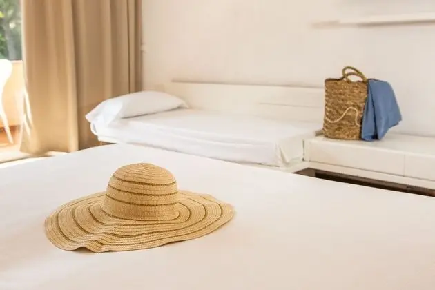 Superior Oda, Havuz Manzaralı (1 adult + 2 children)