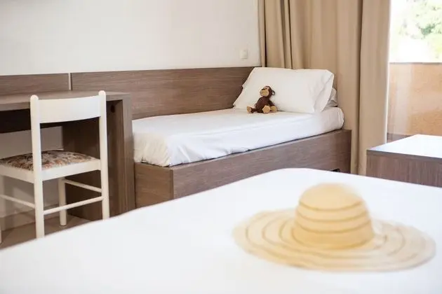 Superior Oda, Havuz Manzaralı (1 adult + 2 children)