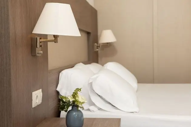 Superior Oda, Havuz Manzaralı (1 adult + 2 children)