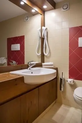 Standard Tek Büyük veya İki Ayrı Yataklı Oda